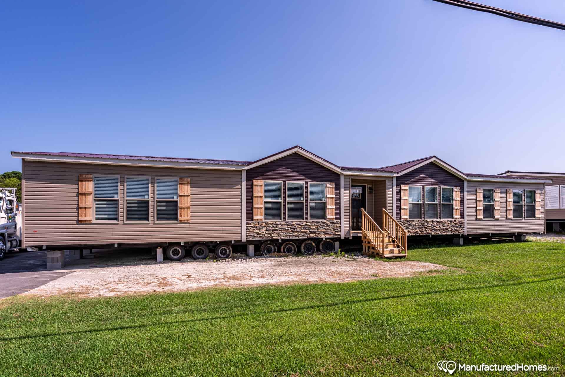 Free State The Grayson 327642A For Sale by Carolina Homes of Lumberton